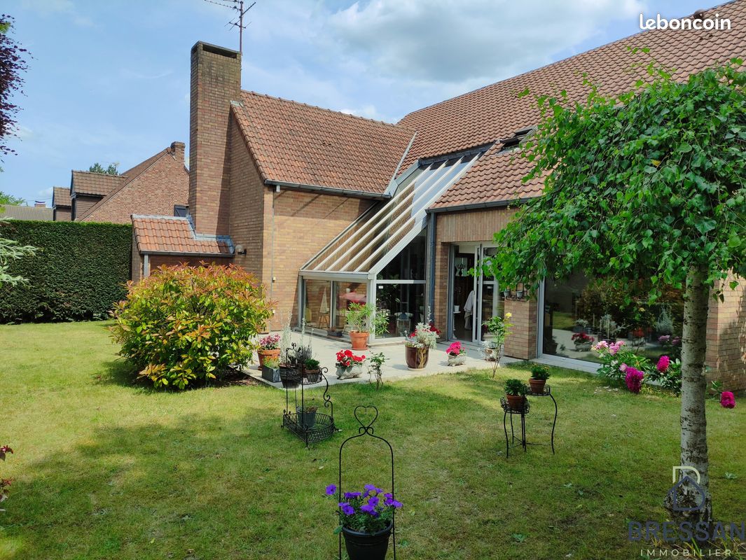 Maison 7 pièces 236 m² · à Hem · 236 m² · 685 000 €