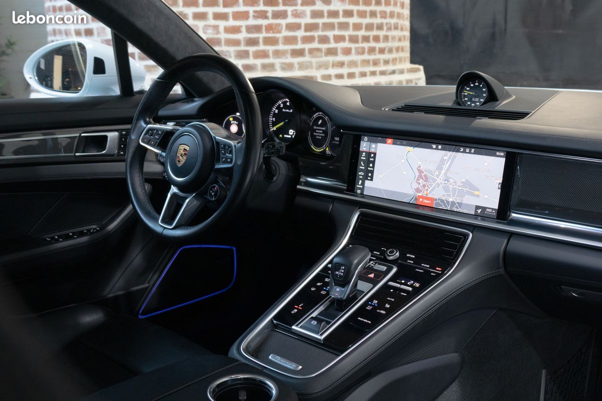 Porsche Panamera Sport Turismo Turbo S E-Hybrid 4.0 680 PDK - Porsche Approved 05/2026 (image 4)
