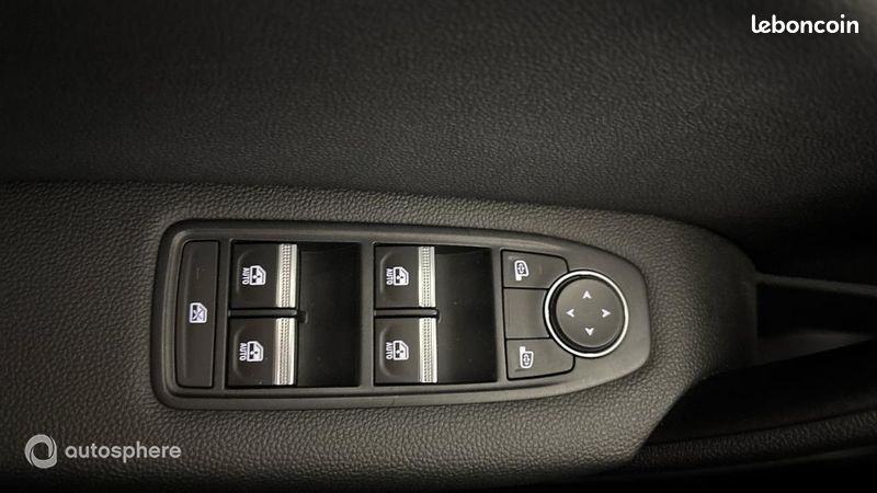 Renault Captur 1.6 E-Tech hybride 145ch Intens -21 (image 28)