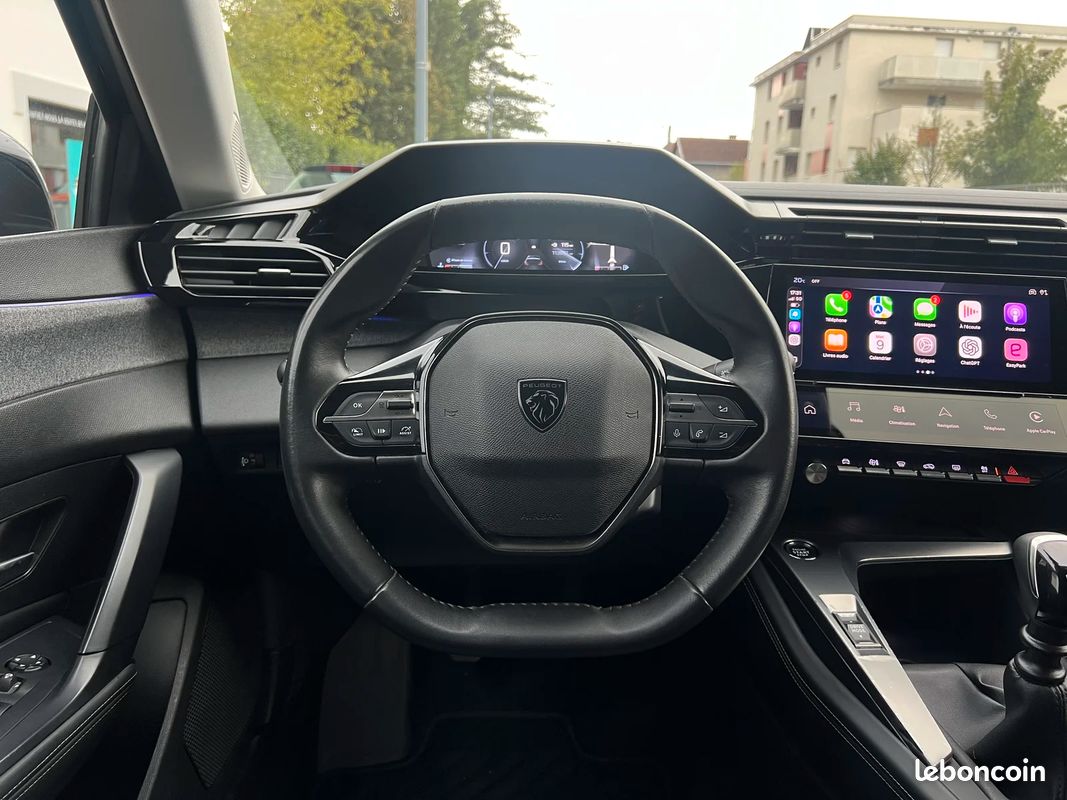 Peugeot 308 1,5 BLUE HDI 130 ALLURE CARPLAY - CAMÉRA 360 - ACC - LED (image 30)