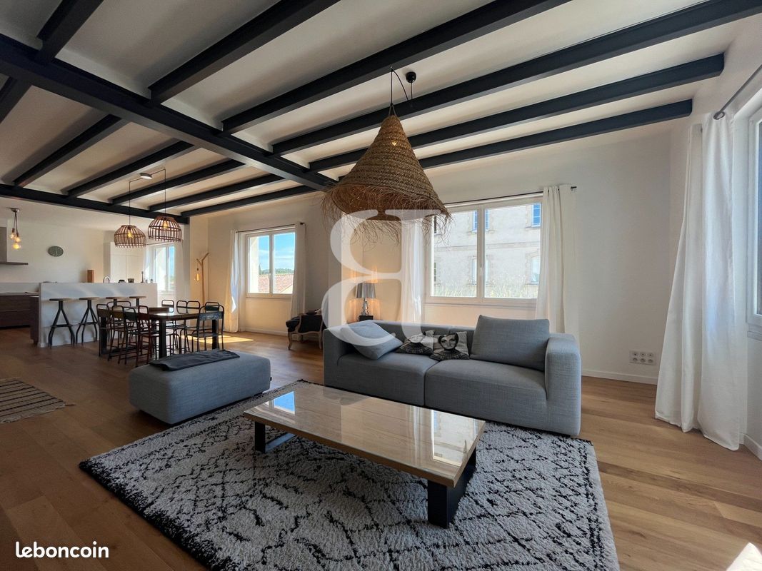 Appartement 6 pièces 213 m² · à Saint-Rémy-de-Provence · 213 m² · 549 000 €