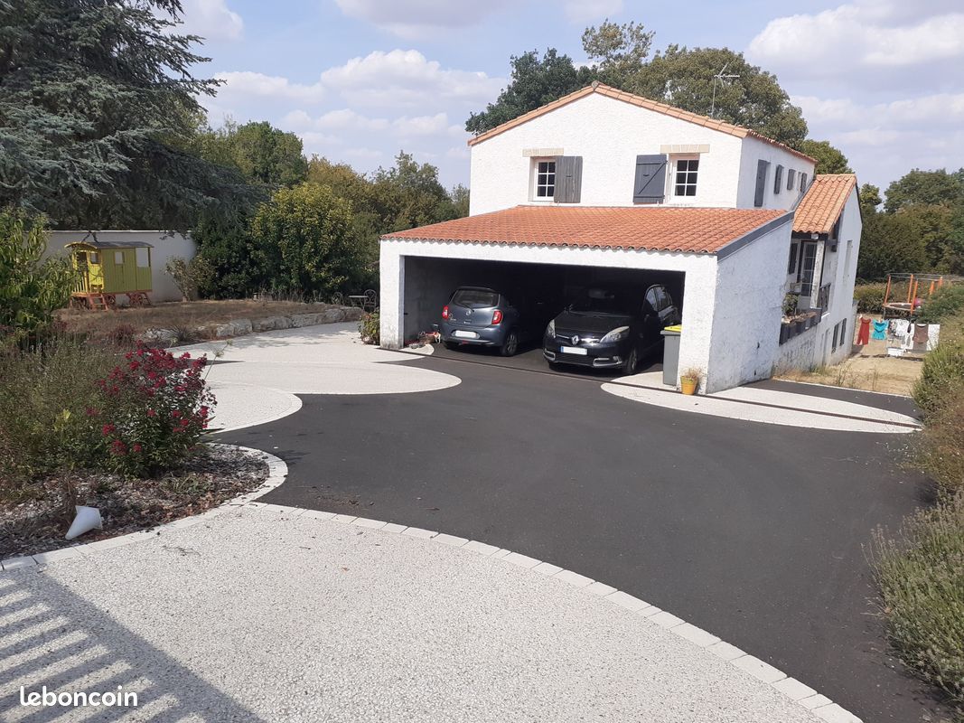 Maison 6 pièces 160 m² · à Chauray · 160 m² · 349 000 €