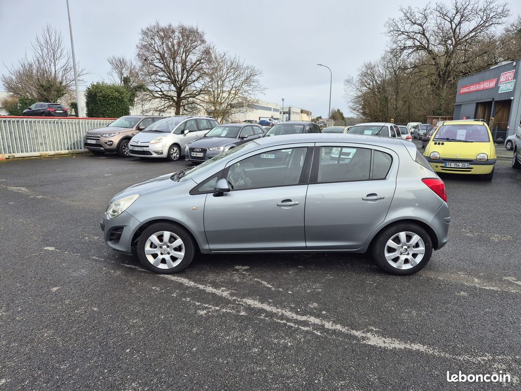 Opel Corsa 1.3L CDTI 75 cv année 09/2012 ct ok reprise (image 2)