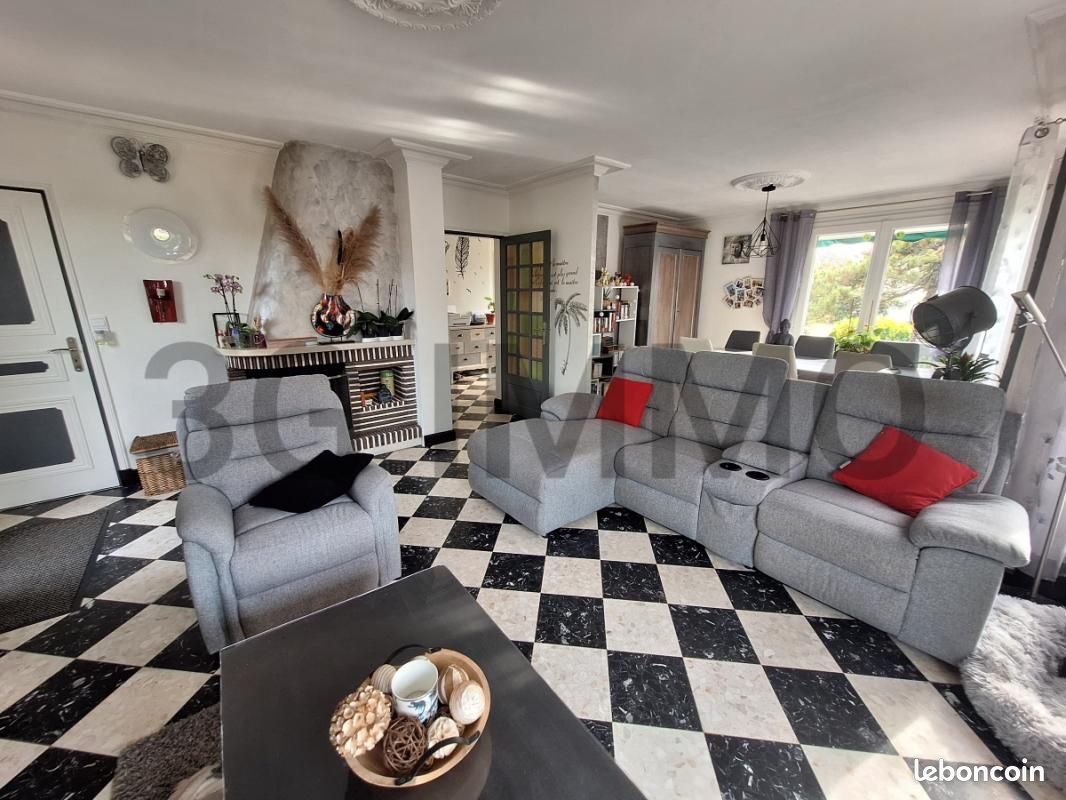 Maison 6 pièces 135 m² - Loudun 86200 (image principale 4)