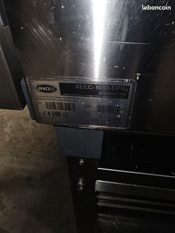 Unox hot fridge evereo maintien chaud remise en température Frigo chaud

UNOX - Frigo chaud de remise en température 10 niveaux GN1/1 L.535xP.883xH.915 mm - EVEREO (image 3)
