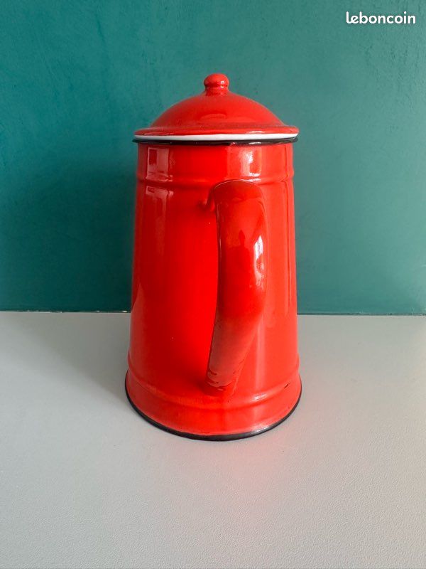 Ancienne cafetière / théière en tôle émaillée rouge – style vintage (image 4)