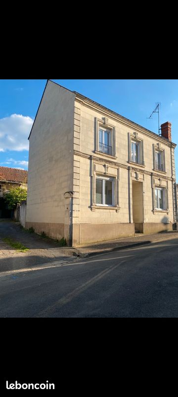 Maison 7 pièces 120 m² · à Bellevigne-les-Châteaux · 120 m² · 159 000 €