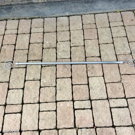 Barre à rideaux