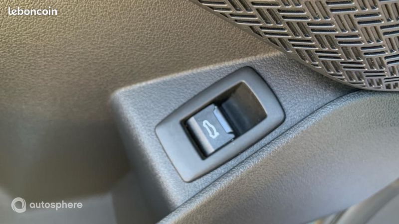 Bmw X1 xDrive25e 245ch (image 39)