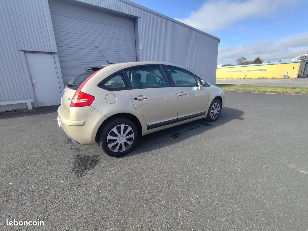 CITROEN C4 1.6i 16V - 110 BERLINE Pack Ambiance PHASE 1 (image 7)
