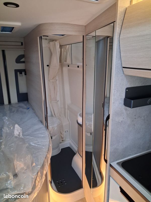Rapïdo v 62 65 ans peugeot boxer 2.2 l 140 boite automatique (image 4)