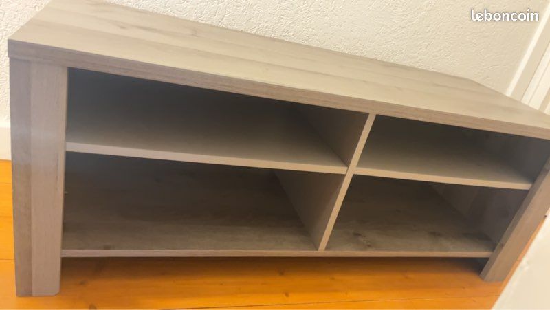 Meuble tv simple (image 1)
