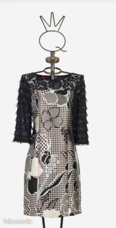 Robe en satin Save The Queen taille XS 34 / 36 (image 1)