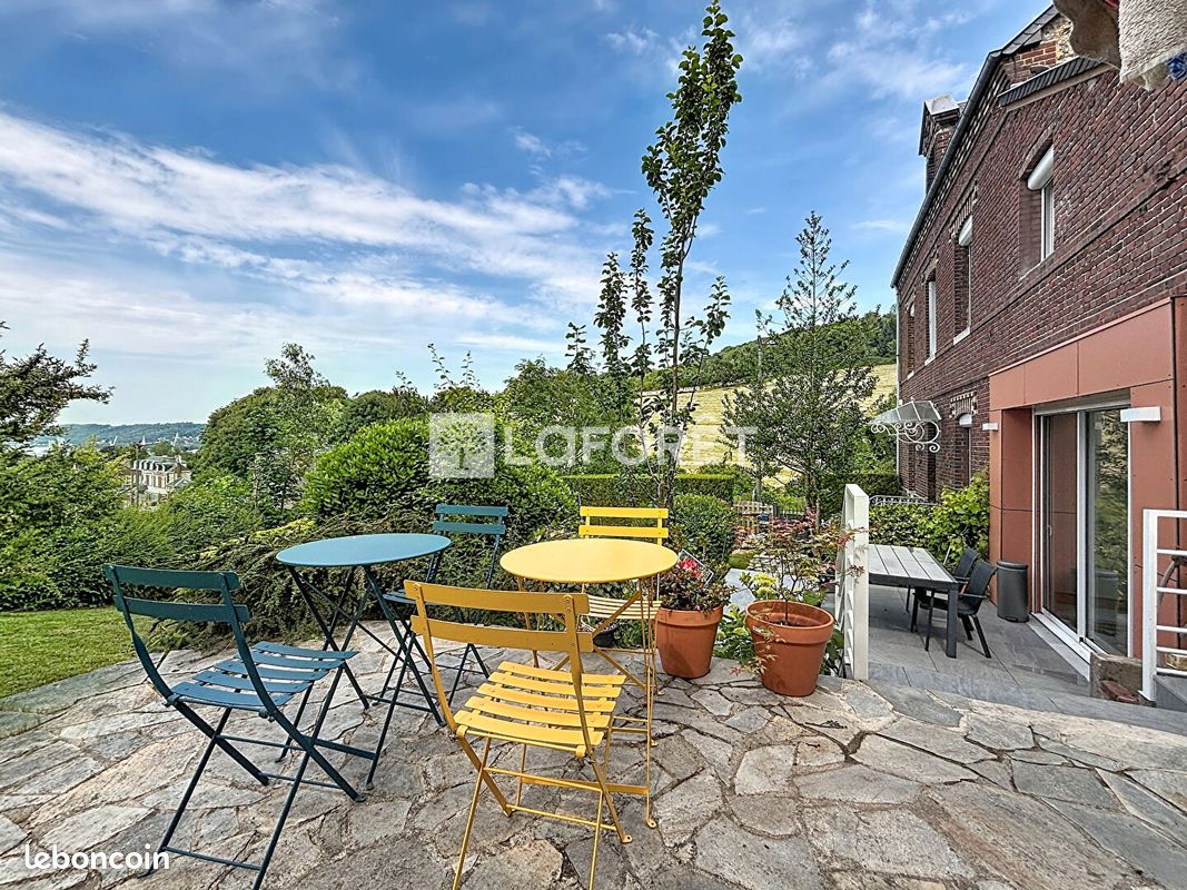 Maison 6 pièces 151 m² · à Mont-Saint-Aignan · 151 m² · 490 000 €