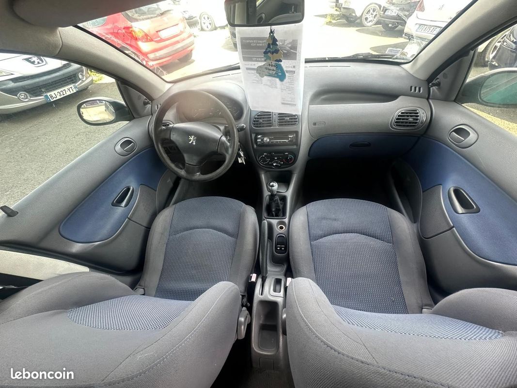 Peugeot 206 Peugeot 206 XRPRE/XT 1.9 diesel 70Ch (image 6)