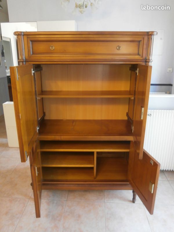 Très beau meuble de rangement en merisier massif style Louis XVI (image 11)