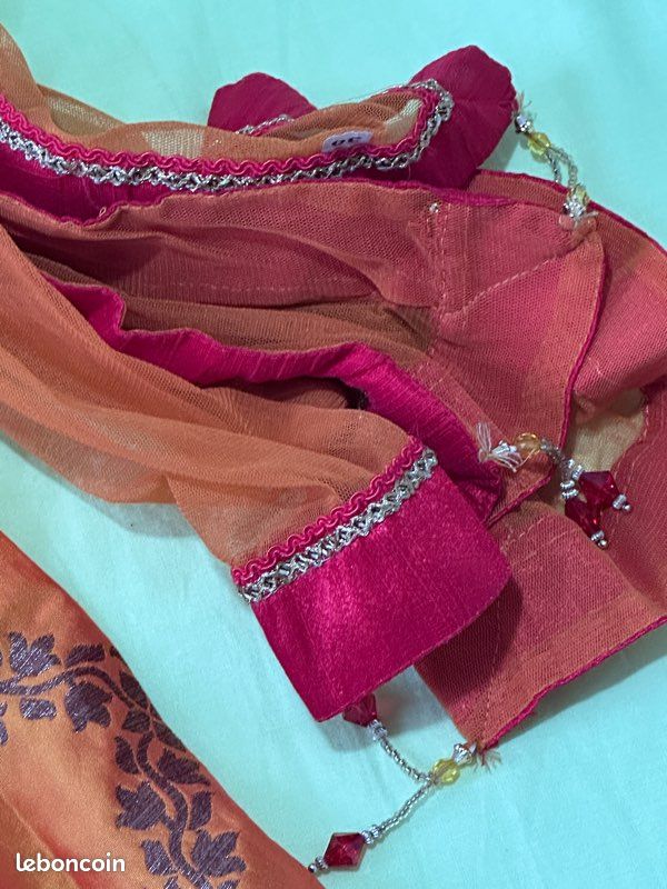 Tenue Indienne Lehanga taille 30 (image 5)