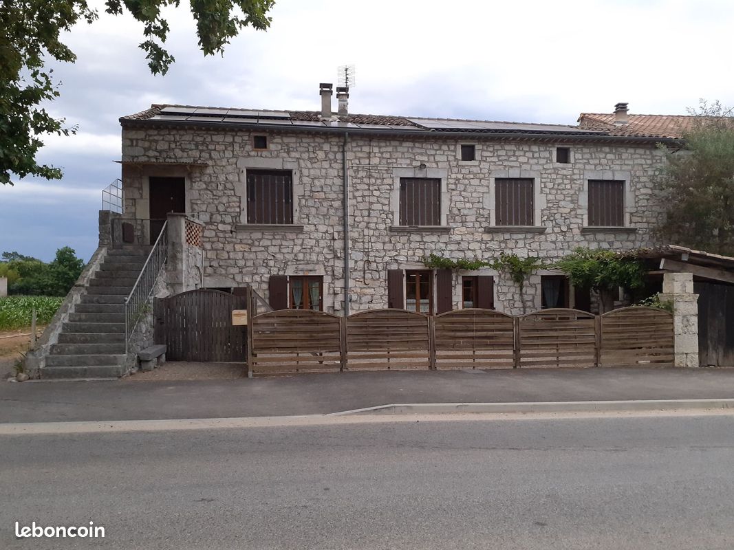 Gîte avec piscine, à 15 minutes de Ruoms, en Ardèche : 6 à 14 personnes (image 5)