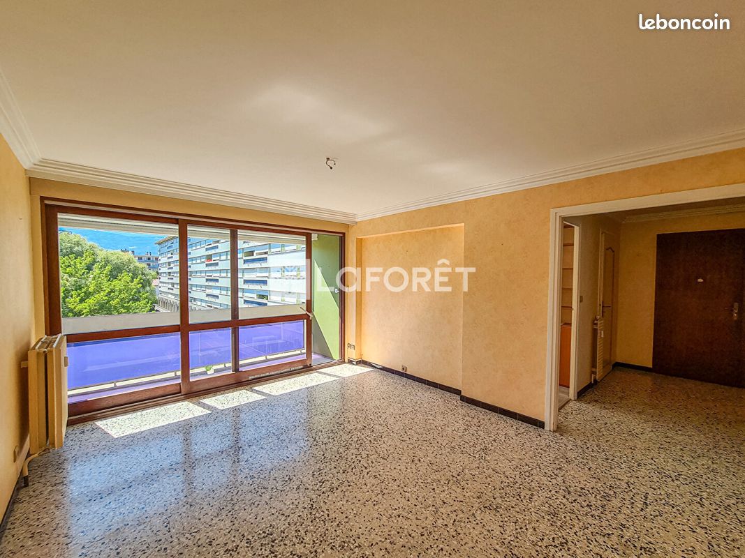Appartement 3 pièces 70 m² · à Grenoble · 70 m² · 745 €/mois