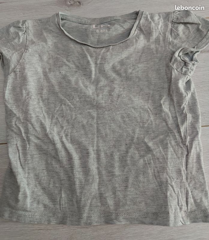 T shirt gris 8 ans (image 1)