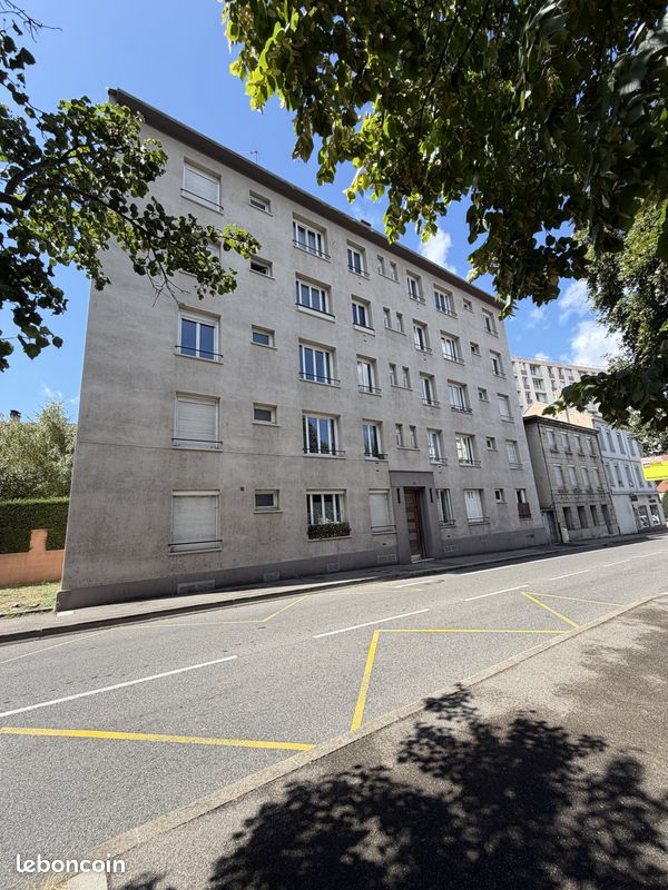 Appartement 3 pièces 62 m² · à Saint-Étienne · 62 m² · 72 000 €