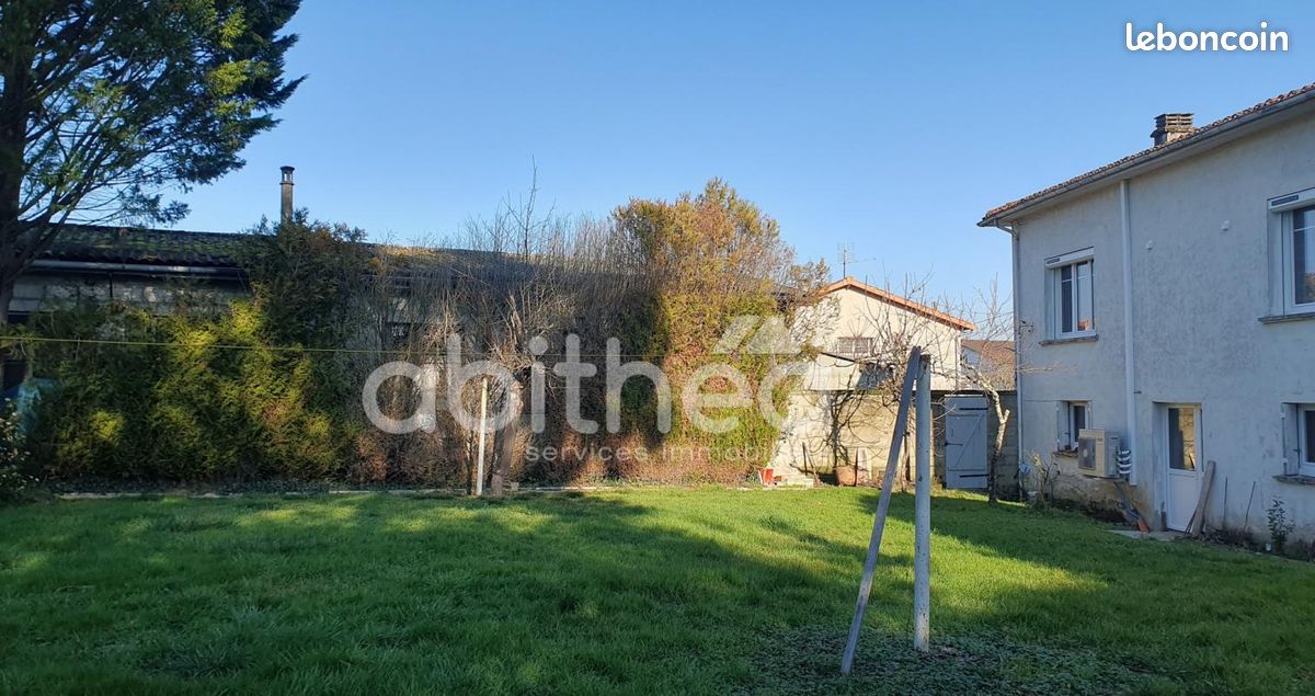 Maison 6 pièces 98 m² - Confolens 16500 (image principale 3)