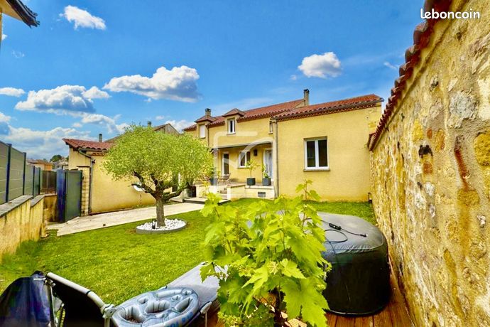 Maison de ville 9 pièces 270 m²
