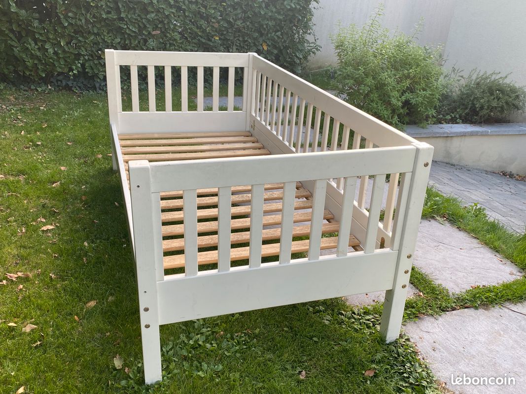 Lit blanc ikea (image 1)