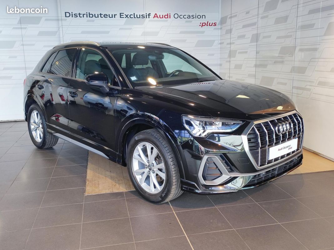 AUDI Q3 35 TFSI 150 ch S tronic 7 S line (image 1)