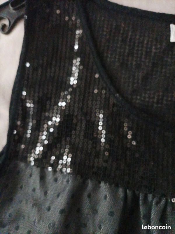 Robe cache cache T40 noire TBE (image 9)