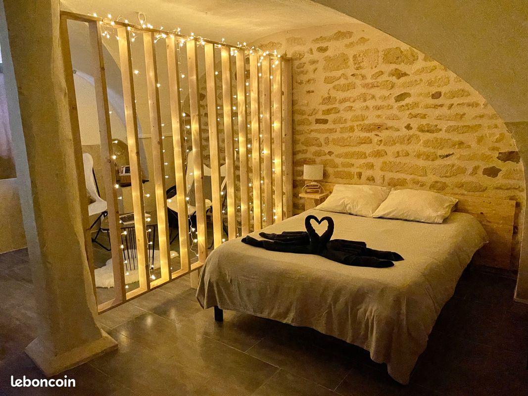 Studio meublé 35 m² – Hyper centre d'Aramon – Charges comprises (image 3)