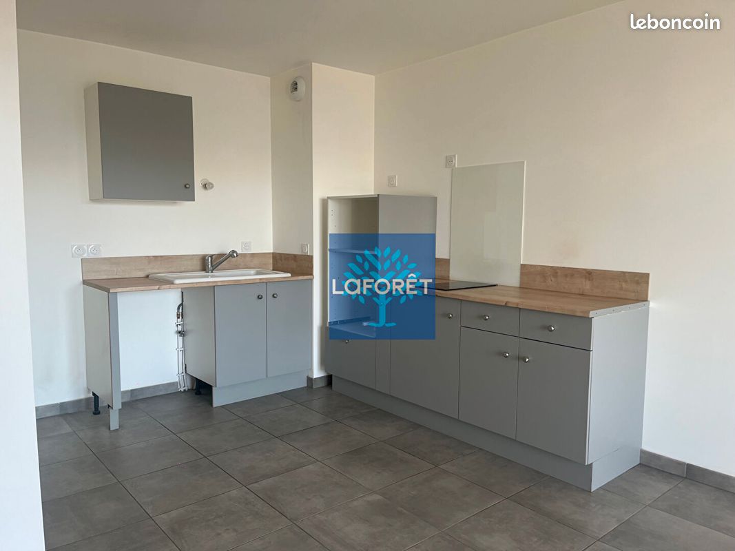 Appartement 2 pièces 42 m² · à Bron · 42 m² · 790 €/mois