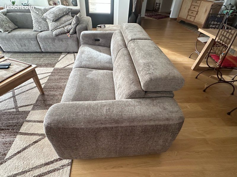 Canapé 2 places fixe tissu polyester imitation peau gris clair - SULTAN - - Meubles, Salons, Literie