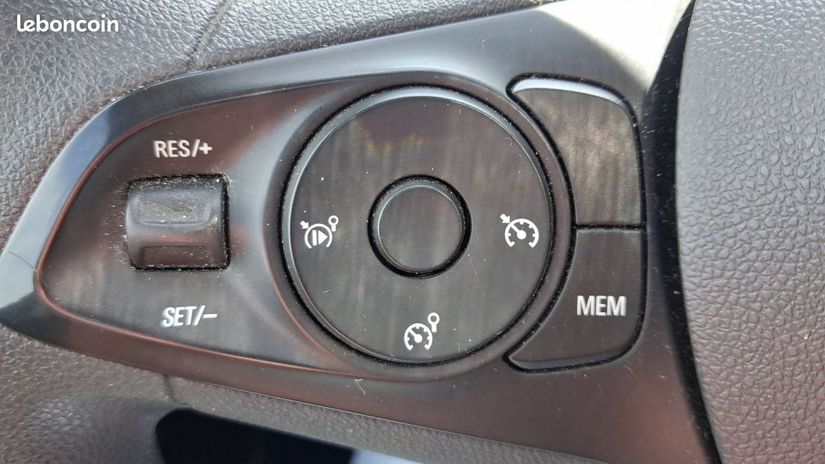 Opel Combo 1.5 D 102 Life (image 28)