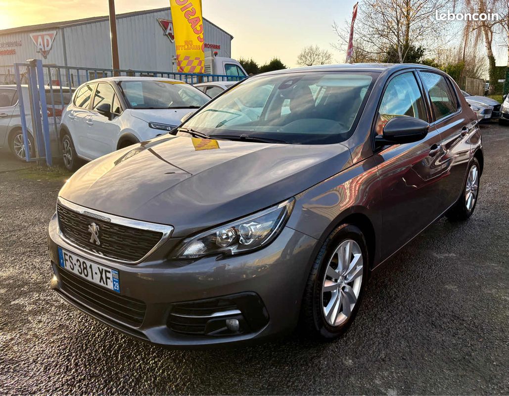 Peugeot 308 (image 1)