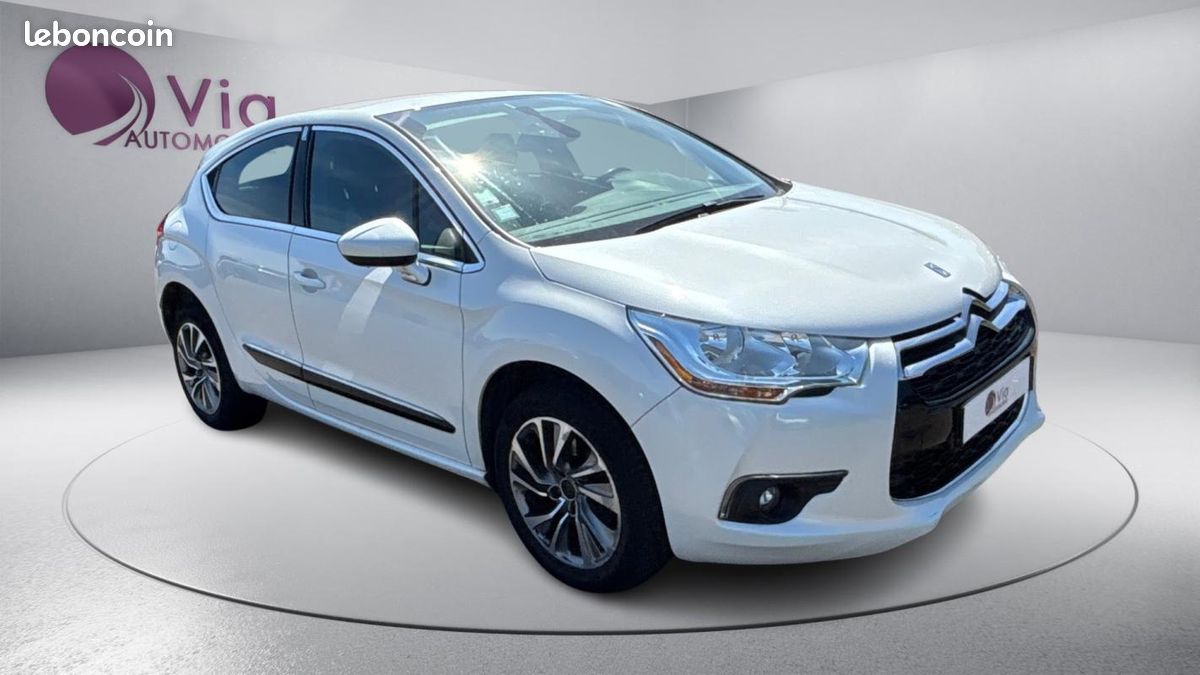 Citroën DS4 e-HDi 115 So Chic ETG6 (image 8)
