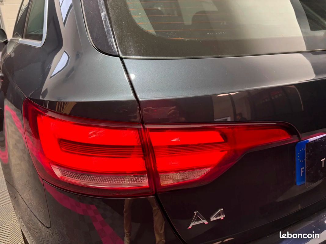 AUDI A4 AVANT 2.0 L TFSI ultra 190 CV S tronic 7 * SUIVI COMPLET AUDI / CARPLAY / HAYON ELECTRIQUE / VIDANGE FAITE POUR LA VENTE (image 39)