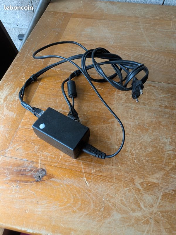 2 PLUG ALIM FREEPLUG CPL FREEBOX REVOLUTION V6 PLAYER SERVER / (Sans Câbles) EUR 25,07 - FR