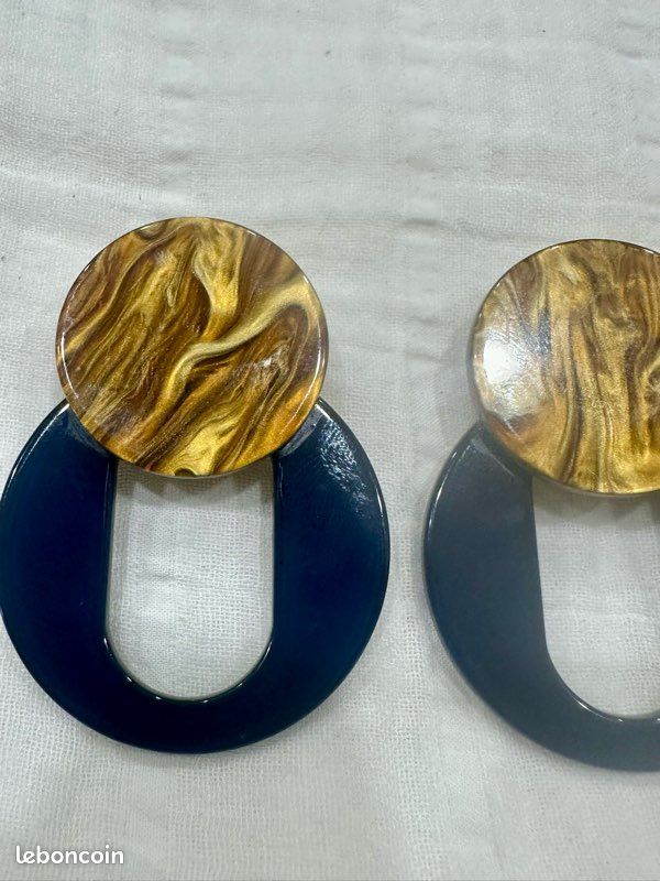 Boucles fantaisies oreilles percées (image 3)