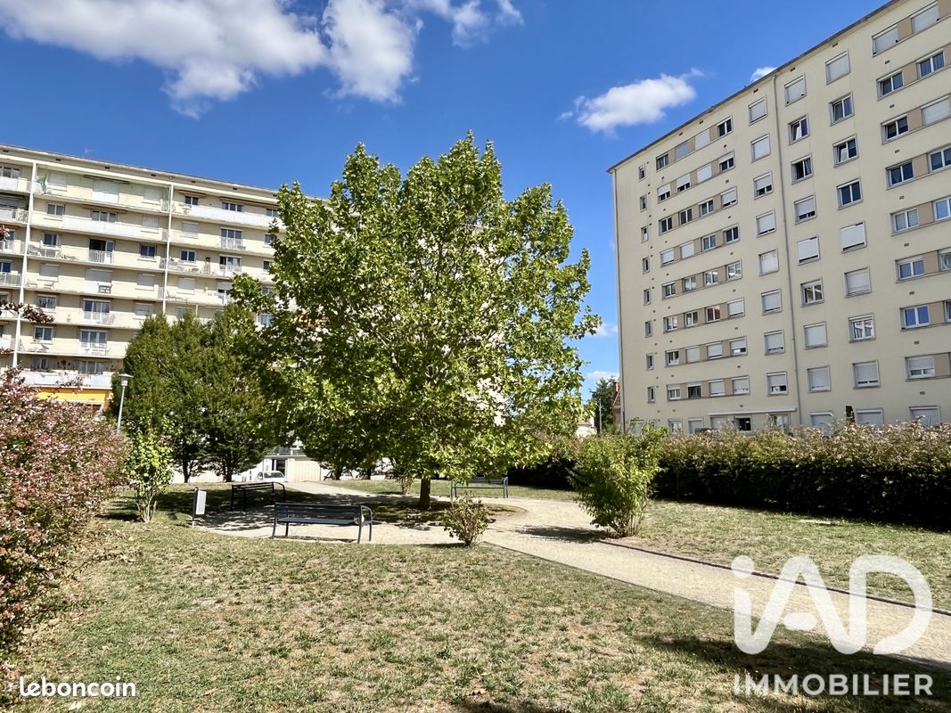 Appartement 4 pièces 73 m² · à Saint-André-les-Vergers · 73 m² · 90 000 €