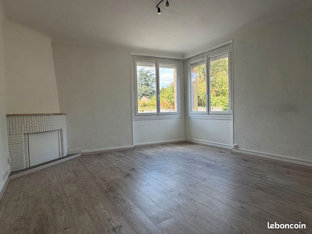Maison 4 pièces 126 m² · à Labruguière · 126 m² · 700 €/mois