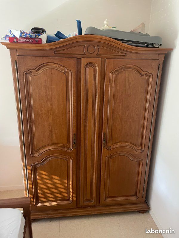 Armoire ancienne en bois massif (image 2)