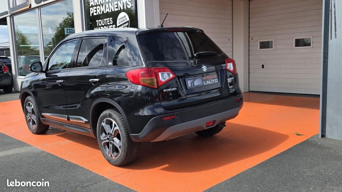 Suzuki VITARA 1.6 VVT PACK AUTO (image 4)