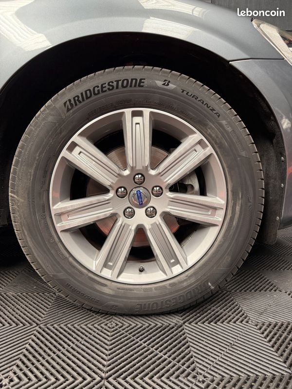 VOLVO XC60 2.0 D4 190Ch SIGNATURE EDITION BVA - TOIT OUV ELEC - CAMERA RECUL - SIEGES CHAUFF - HARMAN-KARDON (image 23)