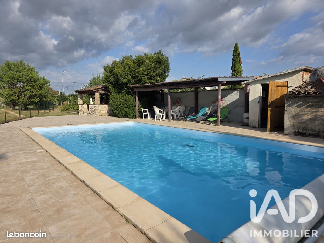 Maison 9 pièces 250 m² · à Gaillac · 250 m² · 399 000 €