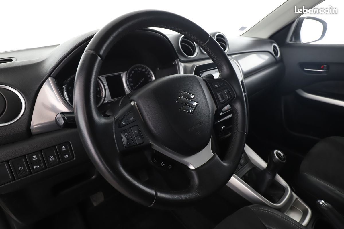 Suzuki Vitara 1.6 VVT Pack 120 ch (image 6)