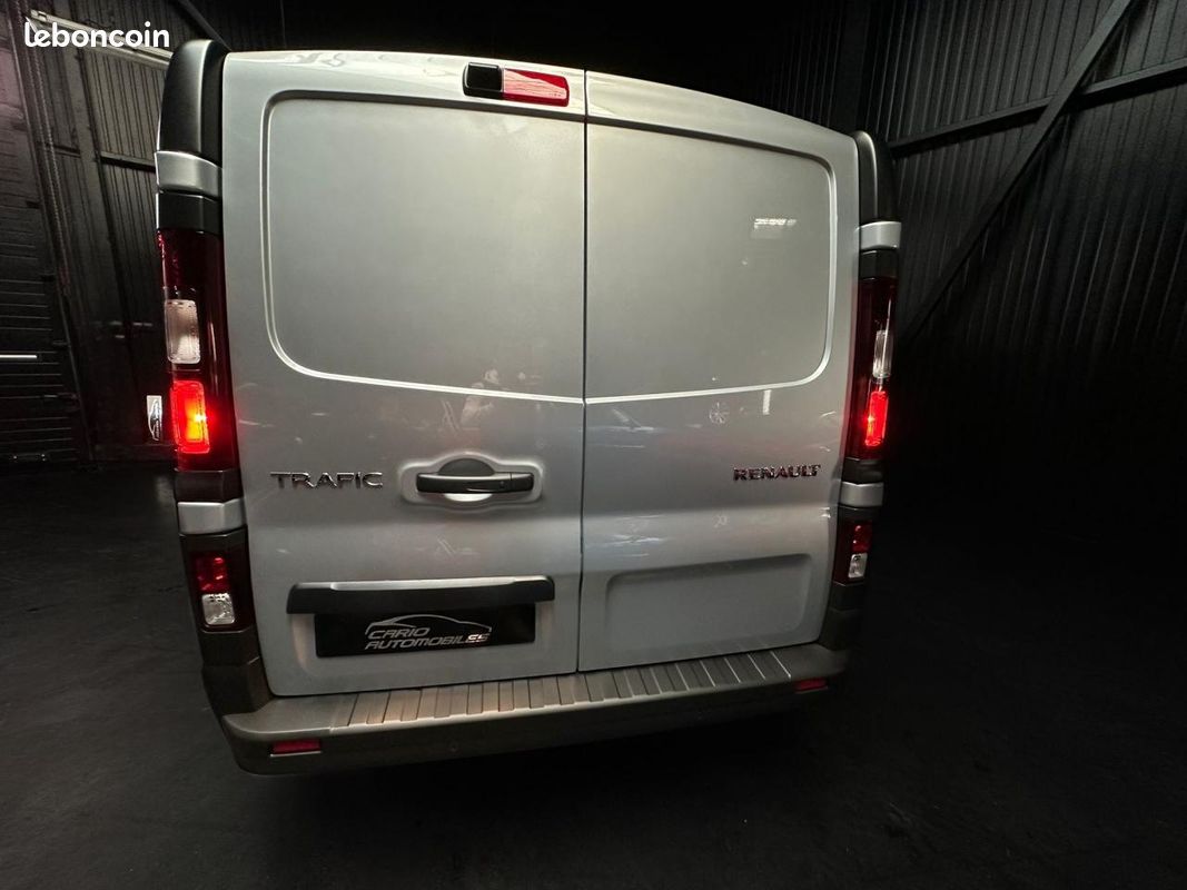 Renault trafic l1h1 advance 3t bluedci 150 auto - cam-clim auto-main libre-nav-rs-26658ht (image 4)