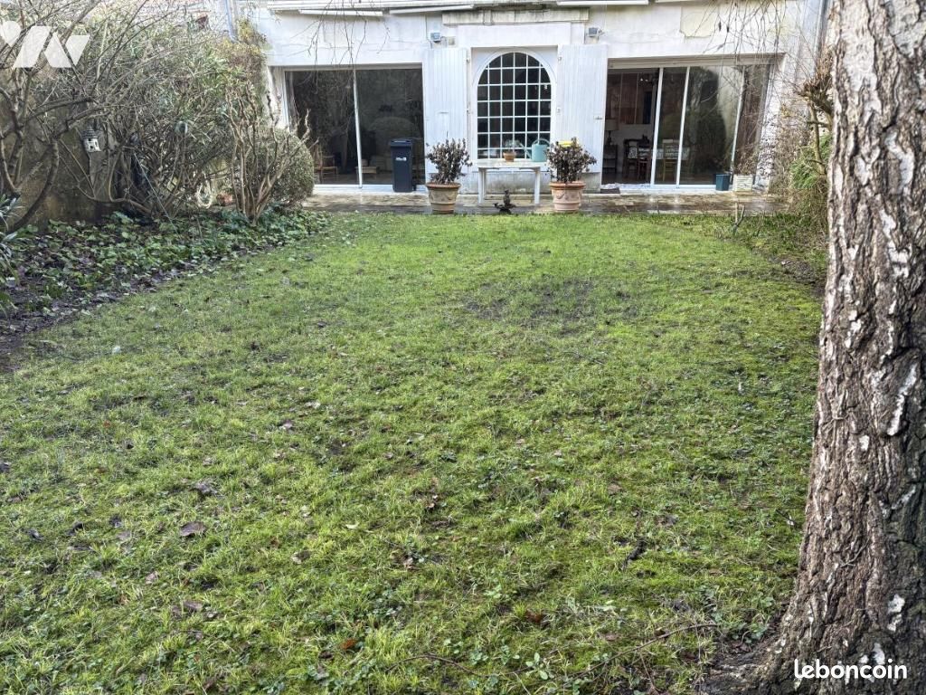 Appartement 3 pièces 139 m² · à La Rochelle · 139 m² · 830 500 €