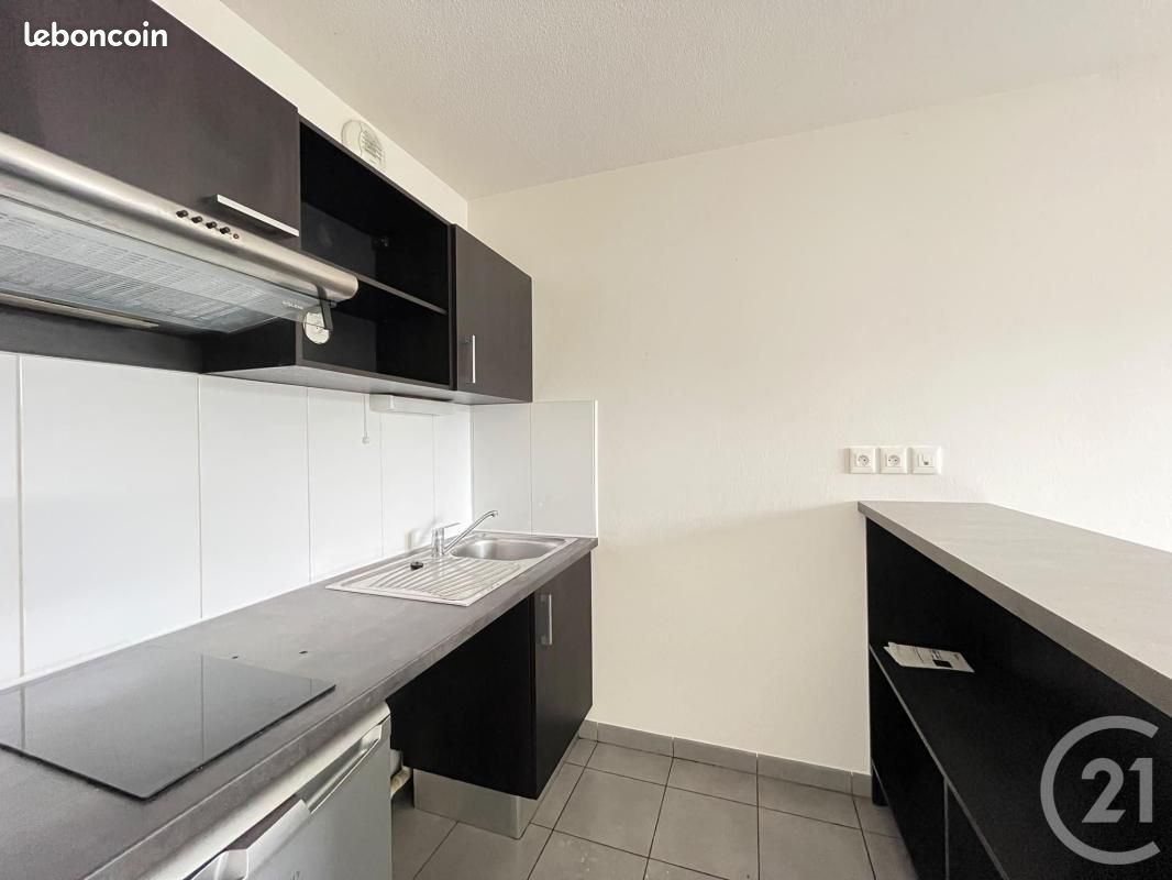 Studio 1 pièce 27 m² (image 3)