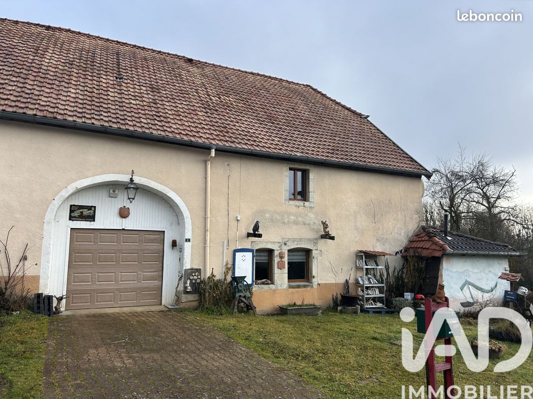 Maison 7 pièces 163 m² · à Autrey-le-Vay · 163 m² · 179 300 €